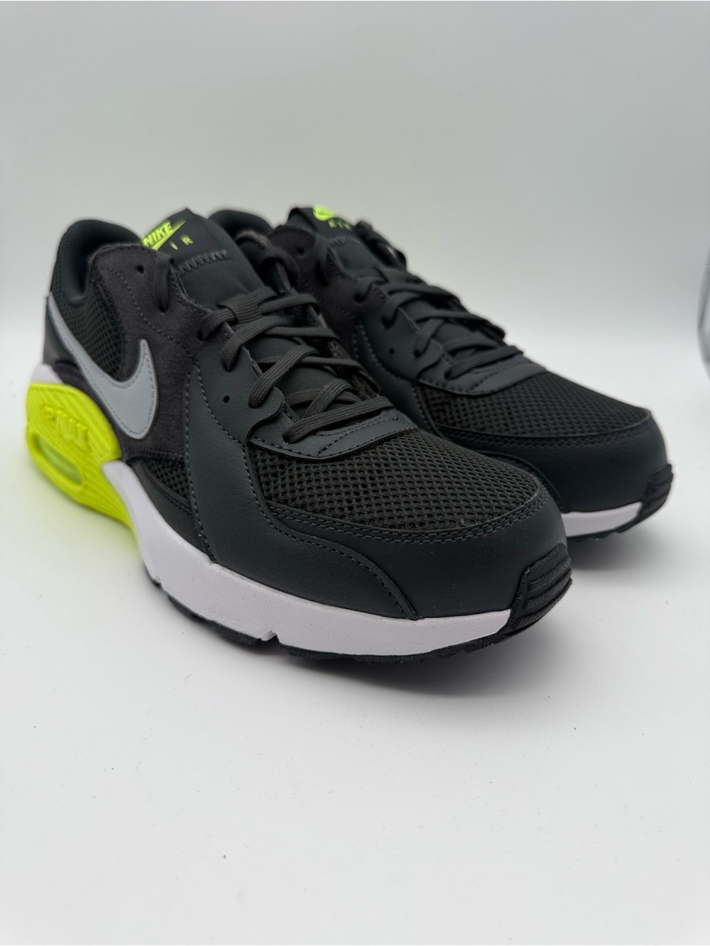 BRAND NEW Nike Air Max Excee Shoes Black Smoke Gray CD4165-016 Men's Size 10